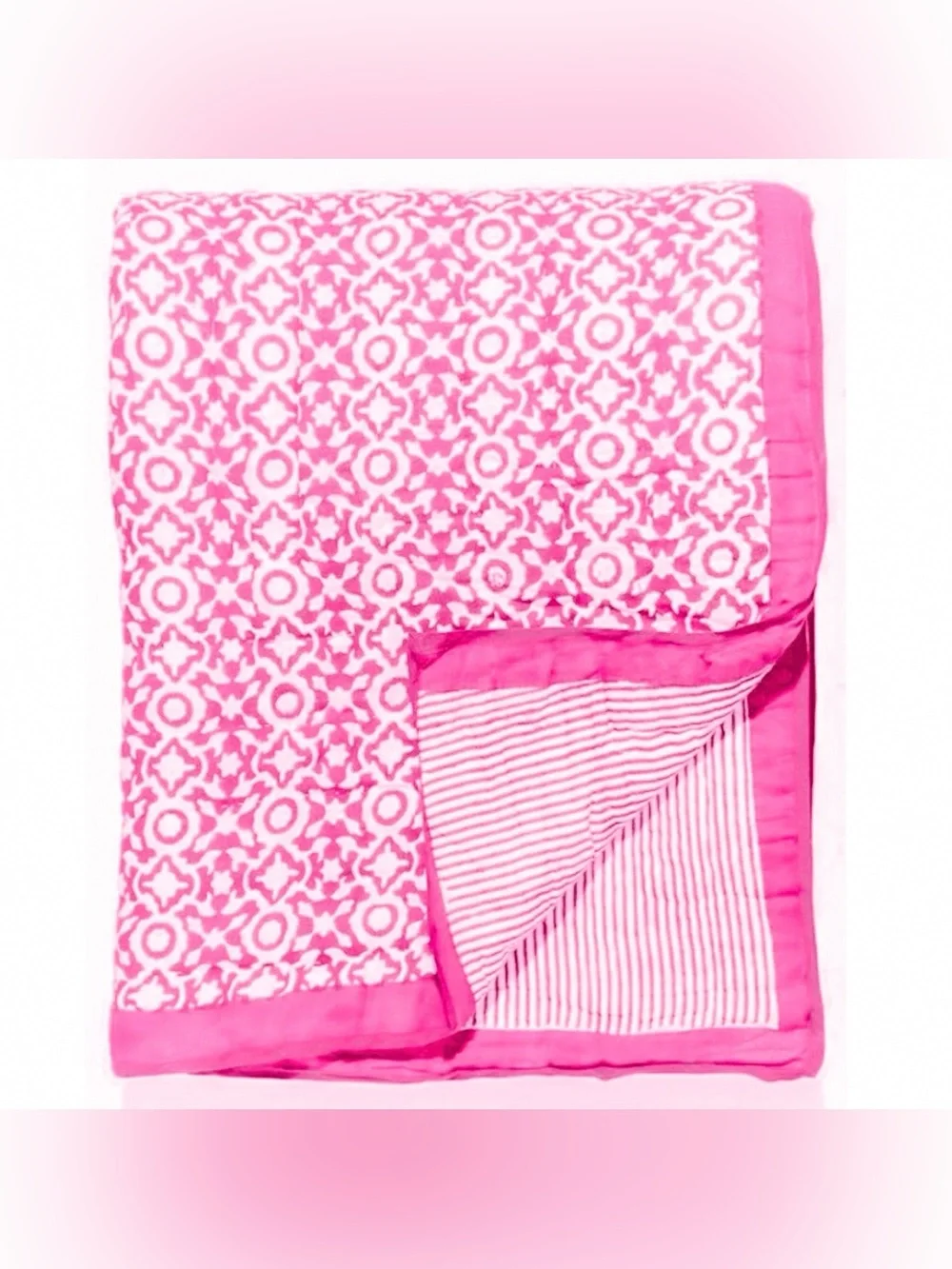 NWT Roller Rabbit Elsa Quilt